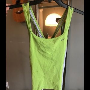 NIKE - Women’s top